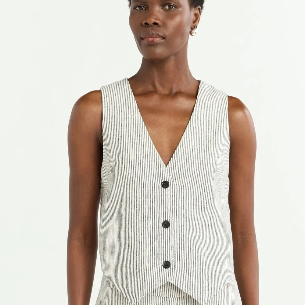 Womens Light Gray Sleeveless Vest and Wide-Leg Trouser Set - Picture 2 of 8